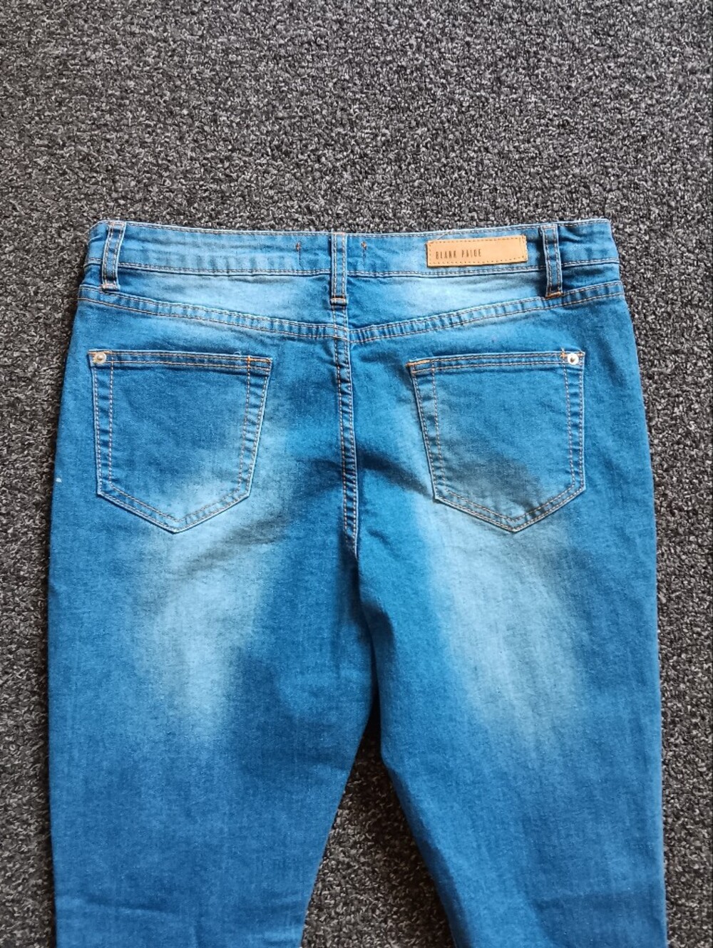 NWT Blank Paige Light Blue Distressed Women’s Jeans Size Large, New - Picture 8 of 9